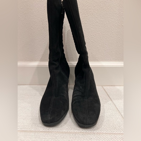 Aquatalia by Marvin K, Black Quilted Suede Mid-Calf 
Boot, Size 7.5 - Picture 14 of 16